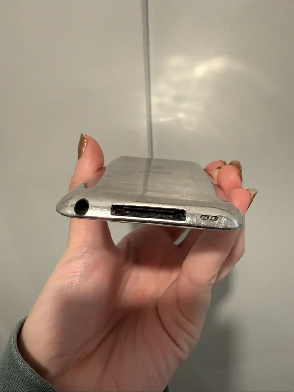 Apple iPod Touch 4th Generation 8GB in White